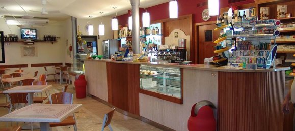 50m² Commercial property in Lucca, Italy No. 25702 10