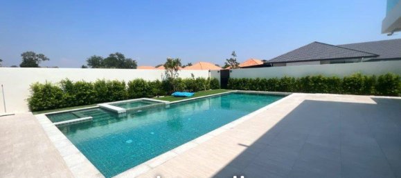 4 Schlafzimmer Villa in Hua Hin, Thailand, Nr. 26900 4