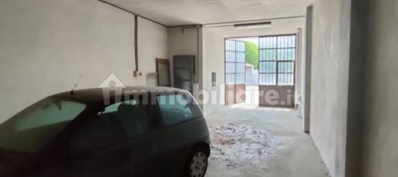 Garage à Settimo Torinese, Italy 57m² No. 90602 3