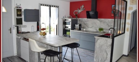 3 bedrooms House in Sens, France No. 310305 4