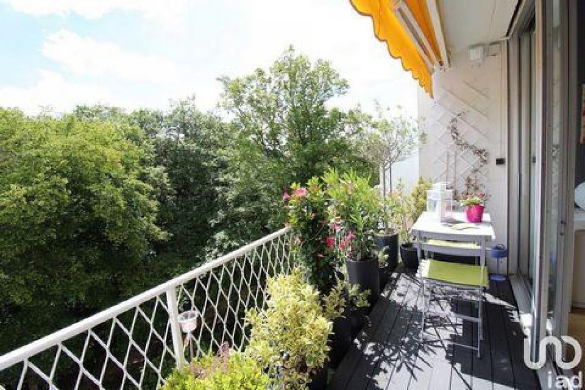 Condominio de 2 dormitorios en Vaucresson, France No. 35248