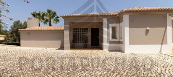 3 bedrooms Villa in Lagoa, Portugal No. 153601 4