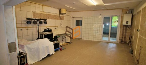 Gewerbliche Immobilie in Ottange, France 82m², Nr. 342069 2