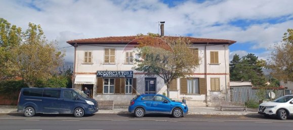 3-salle Appartement à Scurcola Marsicana, Italy No. 57509 2