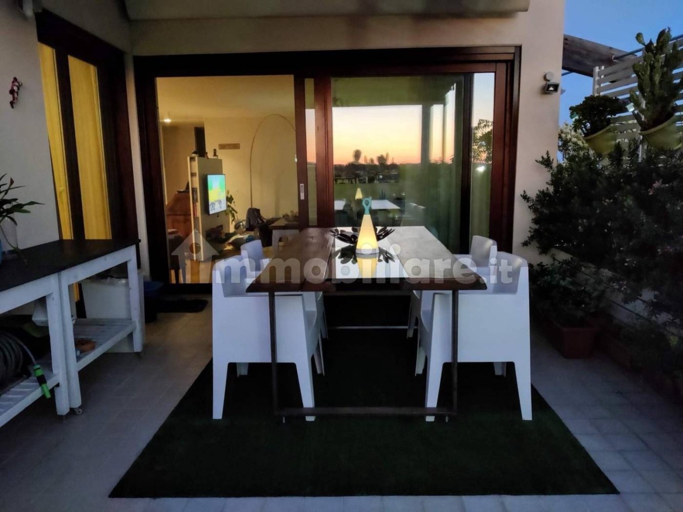 2 Schlafzimmer Penthouse in Cisterna di Latina, Italy, Nr. 293187