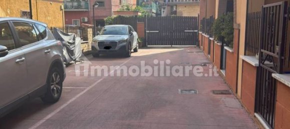 1 bedroom Apartment in Rome, Italy No. 297599 5