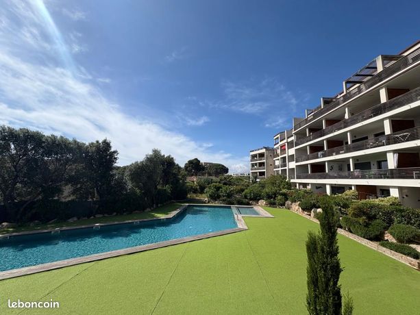 2 Schlafzimmer Wohnung in Porto-Vecchio, France, Nr. 360417