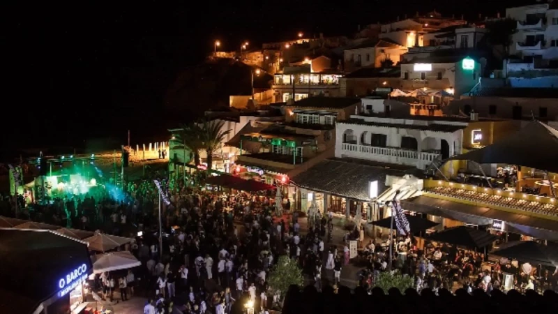 3 Schlafzimmer Haus in Lagoa, Portugal, Nr. 92626