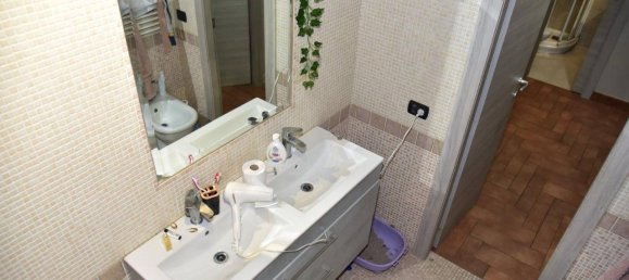 3 rooms Apartment in Tivoli, Italy No. 139711 16