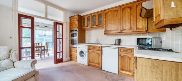 2 bedrooms Bungalow in London, United Kingdom No. 7667 2