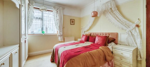 2 bedrooms Bungalow in London, United Kingdom No. 7667 8