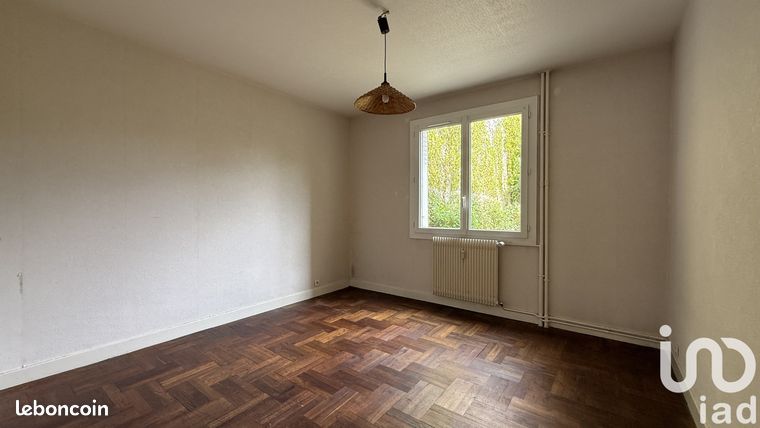 1 bedroom Apartment in Limoges, France No. 308307