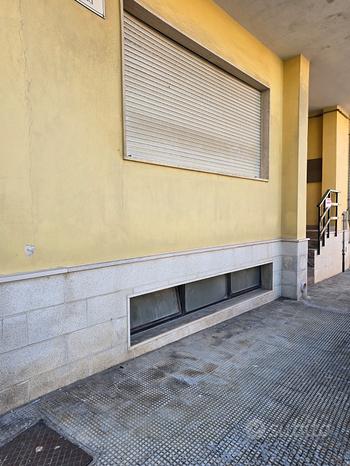 Casa de 4 divisões em Surbo, Italy N.º 297966