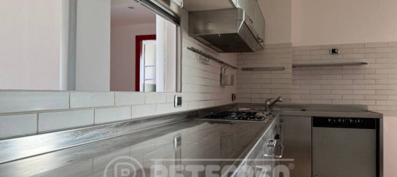 2 Schlafzimmer Wohnung in Crema, Italy, Nr. 360834 4