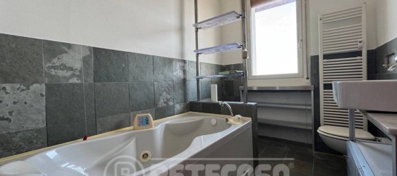 2 Schlafzimmer Wohnung in Crema, Italy, Nr. 360834 18