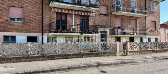 2 bedrooms Apartment in Tresignana, Italy No. 258198 2