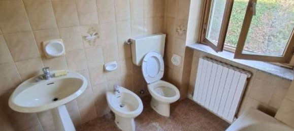 3 rooms Apartment in Appiano Gentile, Italy No. 26814 14