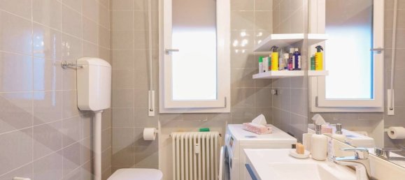 3غرفة شقة في Bologna, Italy رقم 18684 19