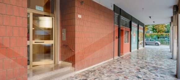 3غرفة شقة في Bologna, Italy رقم 18684 34