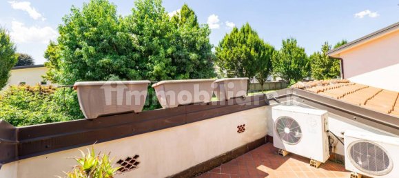 Villa de 5 dormitorios en Origgio, Italy No. 377052 45