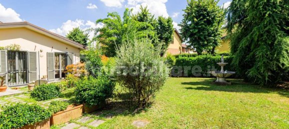 Villa de 5 dormitorios en Origgio, Italy No. 377052 16