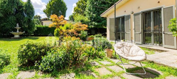 Villa de 5 dormitorios en Origgio, Italy No. 377052 18