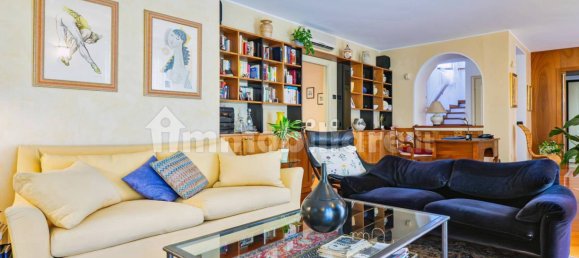 Villa de 5 dormitorios en Origgio, Italy No. 377052 7