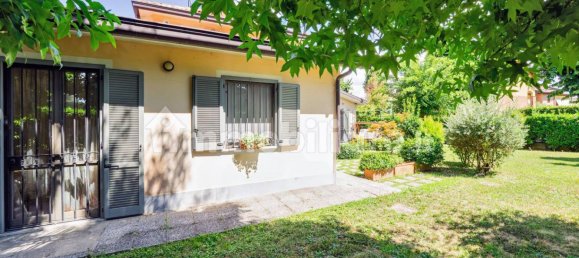 Villa de 5 dormitorios en Origgio, Italy No. 377052 29