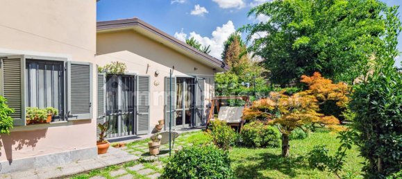 Villa de 5 dormitorios en Origgio, Italy No. 377052 15