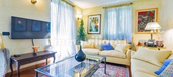 Villa de 5 dormitorios en Origgio, Italy No. 377052 5