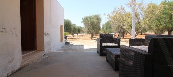 2 Schlafzimmer Villa in Ostuni, Italy, Nr. 381946 8
