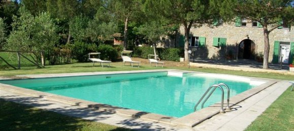 15-salle Maison à Cortona, Italy No. 230094 2