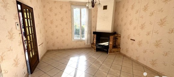 3 Schlafzimmer Haus in Sury-pres-Lere, France, Nr. 225264 10