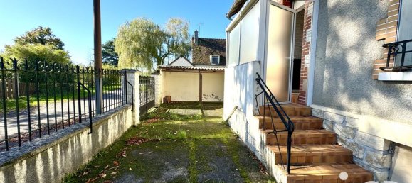 3 Schlafzimmer Haus in Sury-pres-Lere, France, Nr. 225264 4