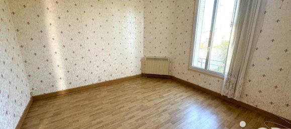 3 Schlafzimmer Haus in Sury-pres-Lere, France, Nr. 225264 12