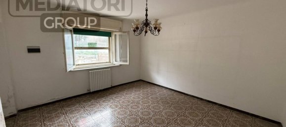 Villa de 4 dormitorios en Chiaravalle, Italy No. 226404 18