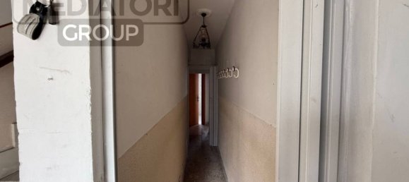 Villa de 4 dormitorios en Chiaravalle, Italy No. 226404 17