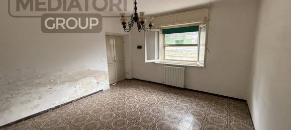 Villa de 4 dormitorios en Chiaravalle, Italy No. 226404 20