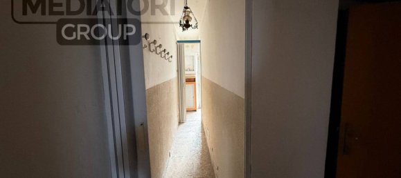 Villa de 4 dormitorios en Chiaravalle, Italy No. 226404 10