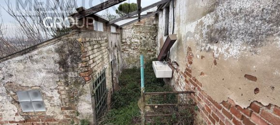 Villa de 4 dormitorios en Chiaravalle, Italy No. 226404 49