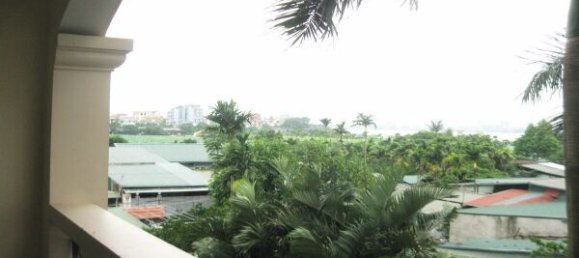 Casa de 3 dormitorios en Tay Ho, Vietnam No. 5722 17