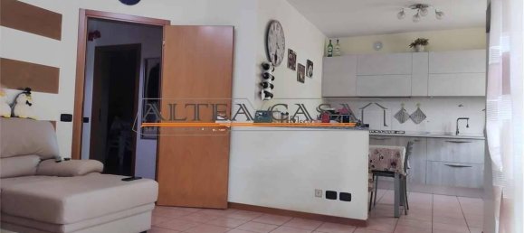 3غرفة شقة في Bonate Sotto, Italy رقم 35937 5