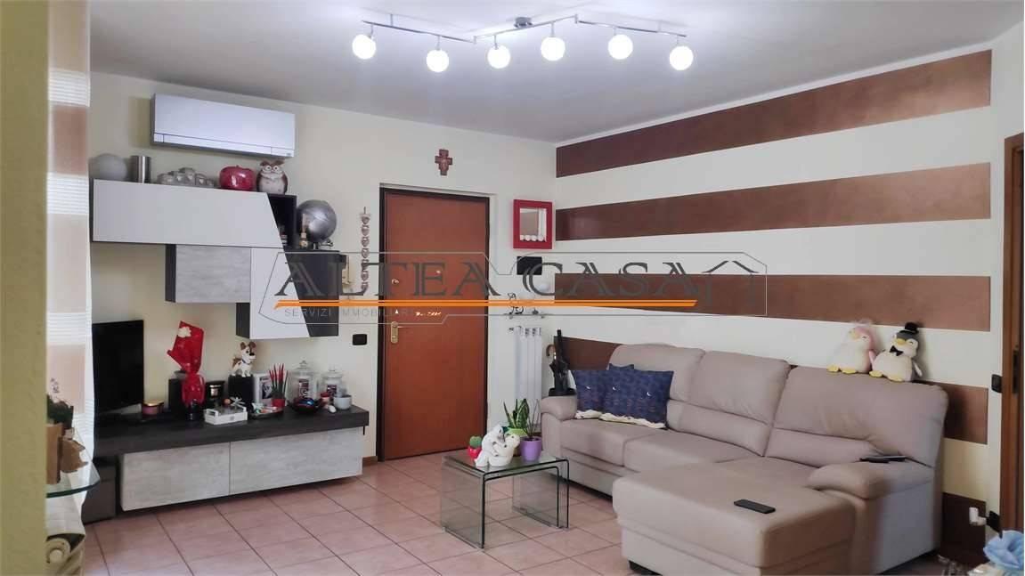 3غرفة شقة في Bonate Sotto, Italy رقم 35937