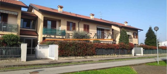 3غرفة شقة في Bonate Sotto, Italy رقم 35937 32