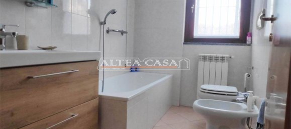 3غرفة شقة في Bonate Sotto, Italy رقم 35937 39