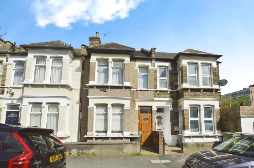 3 Schlafzimmer Haus in Canning Town, United Kingdom, Nr. 12453