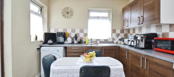 3 Schlafzimmer Haus in Canning Town, United Kingdom, Nr. 12453 7