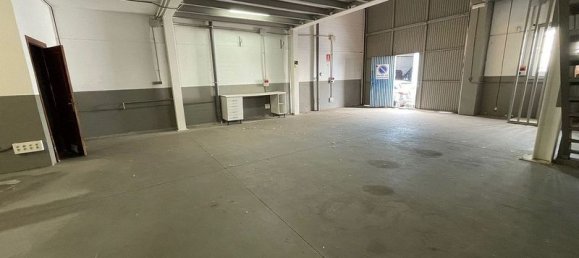 2 bedrooms Commercial property in Marbella, Spain No. 180162 2