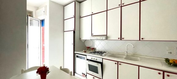 5غرفة شقة في Naples, Italy رقم 87008 10