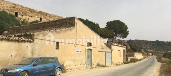 25000m² Land in Vittoria, Italy No. 348947 4